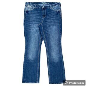 VINTAGE Women's‎ REVOLT Flap Rhinestone Pocket Stretch Jeans Med. Blue- Size 16W